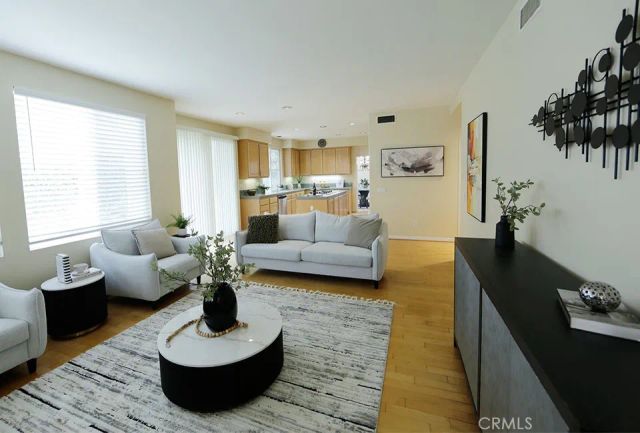 60 Edenbrook, Irvine, CA 92620