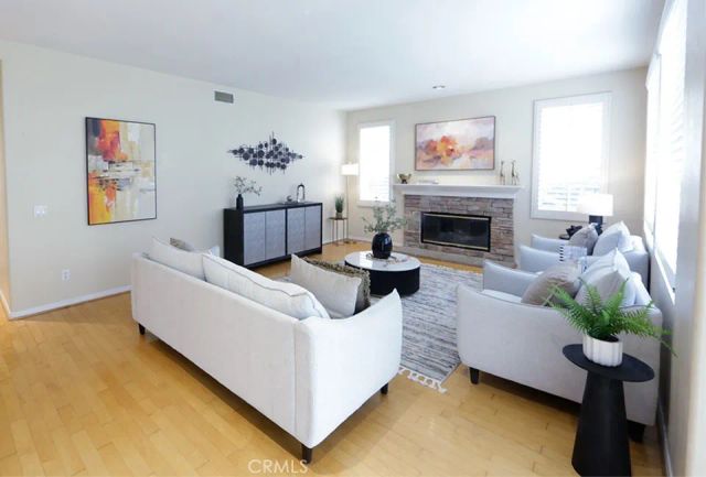 60 Edenbrook, Irvine, CA 92620