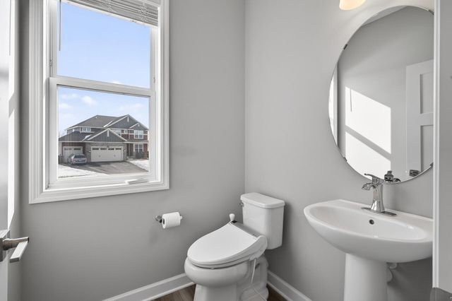 2150 Johanna Circle, Hugo, MN 55038