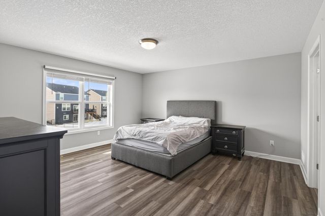 2150 Johanna Circle, Hugo, MN 55038