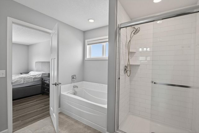 2150 Johanna Circle, Hugo, MN 55038