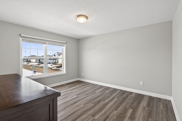 2150 Johanna Circle, Hugo, MN 55038