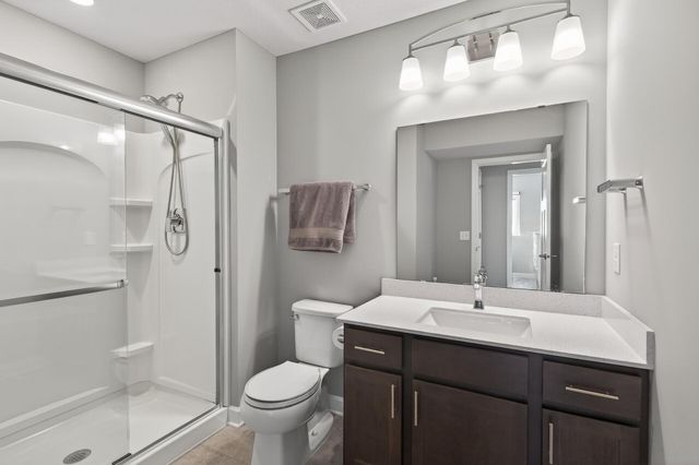 2150 Johanna Circle, Hugo, MN 55038