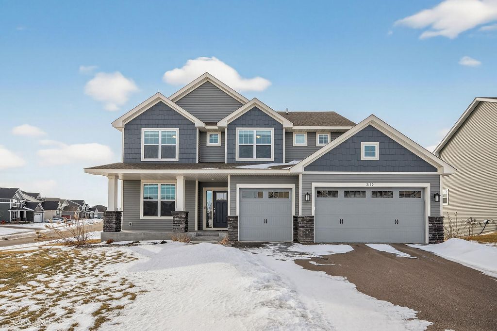 2150 Johanna Circle, Hugo, MN 55038