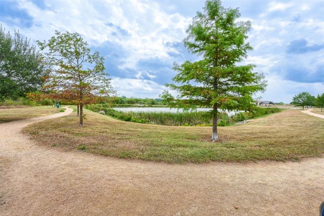 318 Blossom Valley STRM, Buda, TX 78610