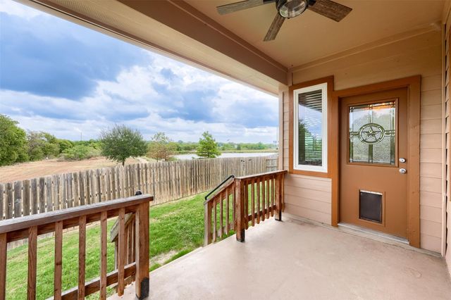 318 Blossom Valley STRM, Buda, TX 78610