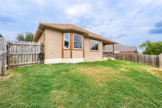 318 Blossom Valley STRM, Buda, TX 78610