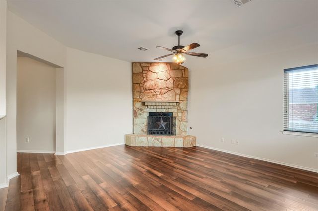 318 Blossom Valley STRM, Buda, TX 78610