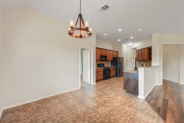 318 Blossom Valley STRM, Buda, TX 78610