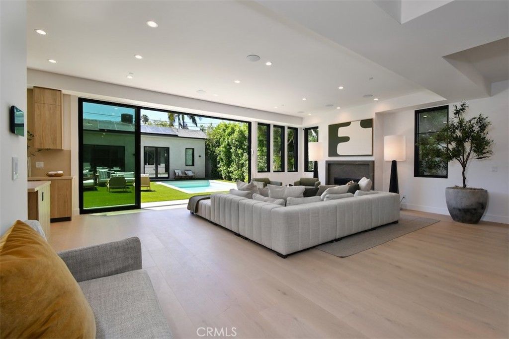 4433 Kraft, Studio City, CA 91602 — photo 5