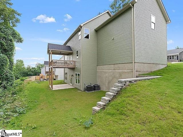 711 Rockcliffe Street, Greenville, SC 29617