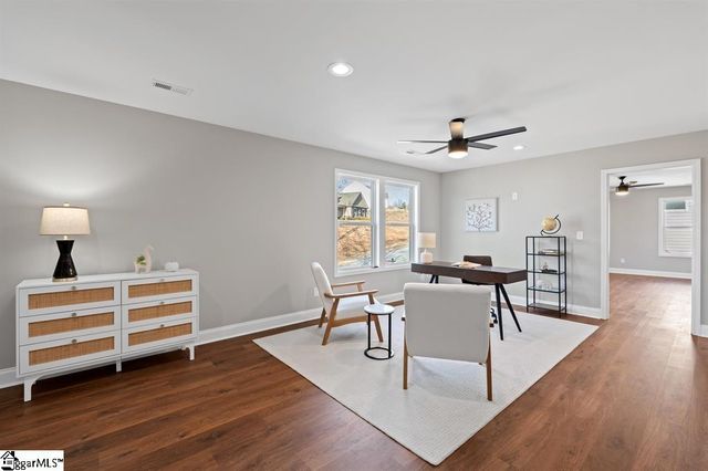 711 Rockcliffe Street, Greenville, SC 29617