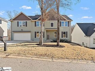 711 Rockcliffe Street, Greenville, SC 29617