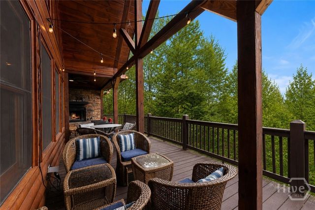 437 Spruce Circle, Mineral Bluff, GA 30559