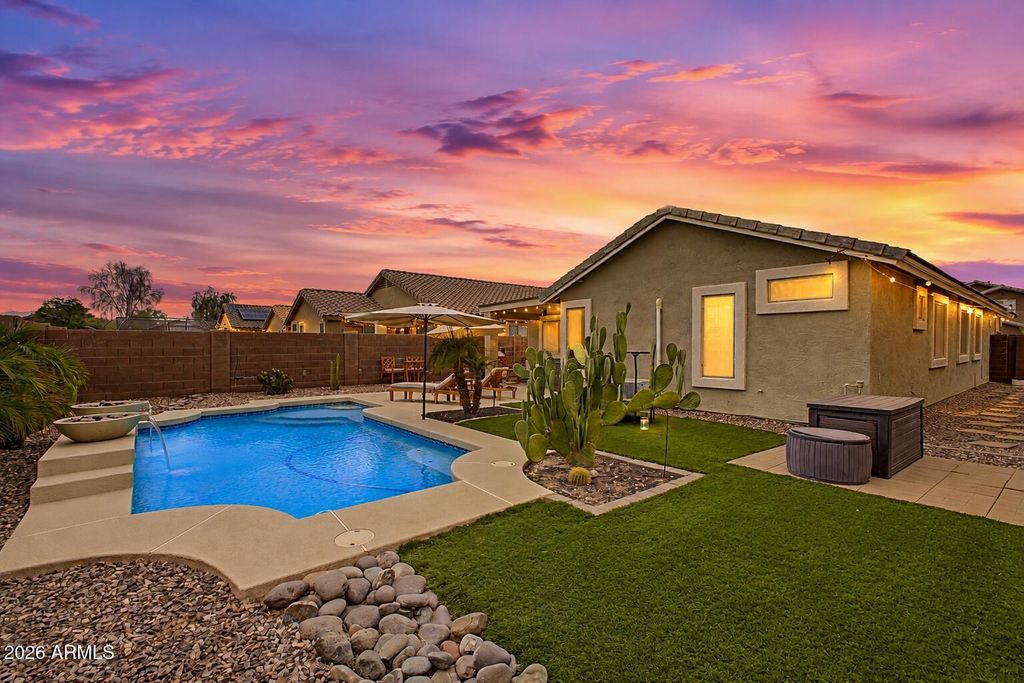 15465 W SHANGRI LA Road, Surprise, AZ 85379 — exterior