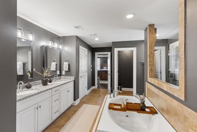 100 Tablerock Court, Dothan, AL 36301