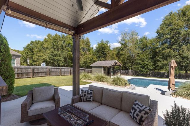 100 Tablerock Court, Dothan, AL 36301