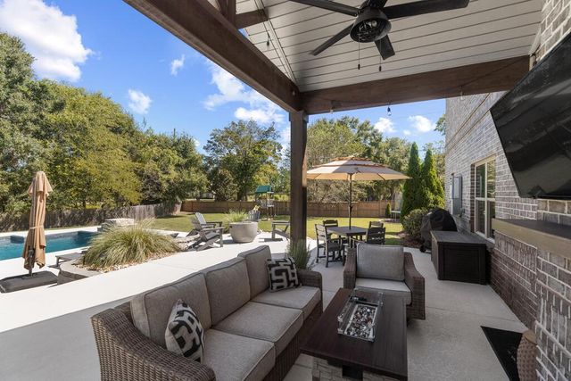100 Tablerock Court, Dothan, AL 36301
