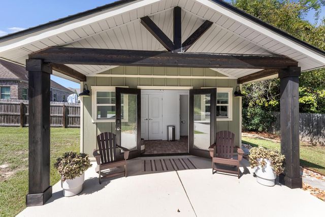 100 Tablerock Court, Dothan, AL 36301