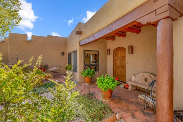 4 Calle Alexia, Santa Fe, NM 87508