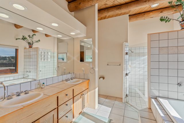 4 Calle Alexia, Santa Fe, NM 87508