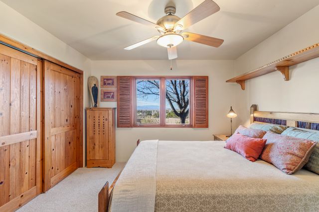 4 Calle Alexia, Santa Fe, NM 87508