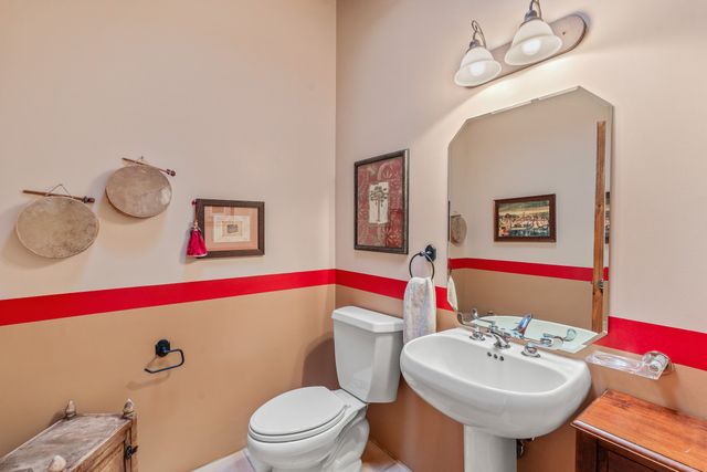 4 Calle Alexia, Santa Fe, NM 87508