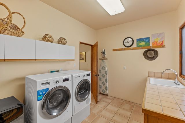 4 Calle Alexia, Santa Fe, NM 87508