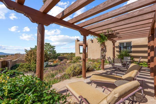 4 Calle Alexia, Santa Fe, NM 87508