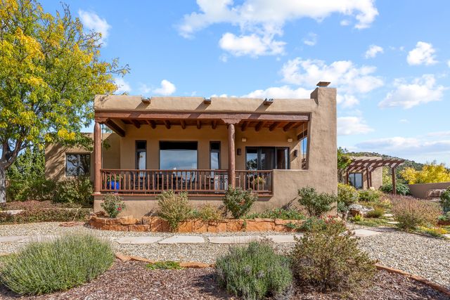 4 Calle Alexia, Santa Fe, NM 87508