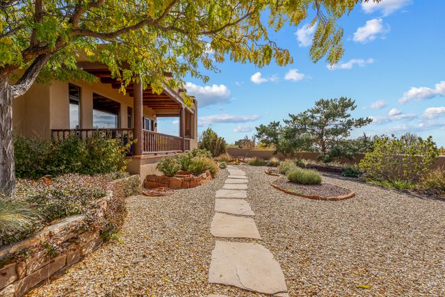 4 Calle Alexia, Santa Fe, NM 87508