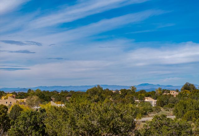 4 Calle Alexia, Santa Fe, NM 87508