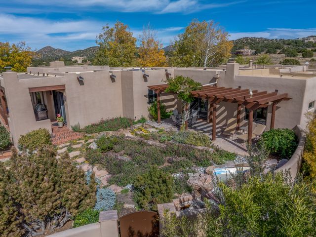 4 Calle Alexia, Santa Fe, NM 87508