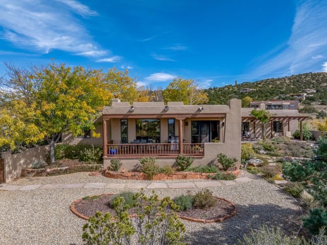 4 Calle Alexia, Santa Fe, NM 87508