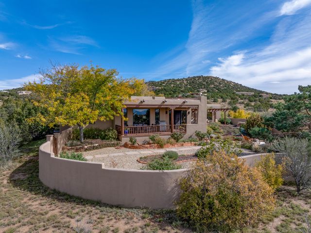 4 Calle Alexia, Santa Fe, NM 87508