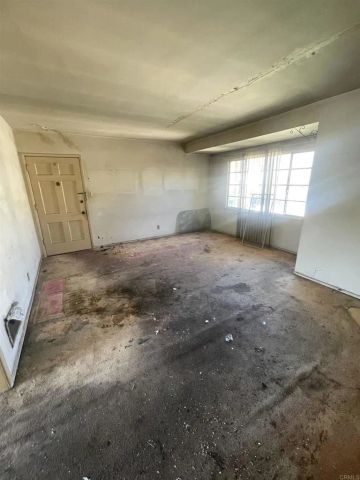 4072 Hillcrest C, Los Angeles, CA 90008