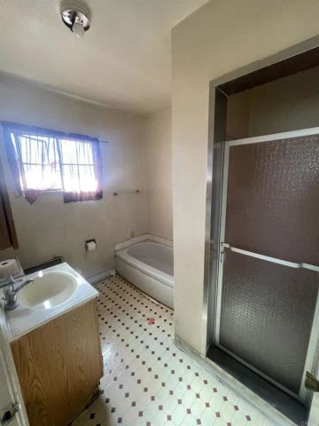 4072 Hillcrest C, Los Angeles, CA 90008