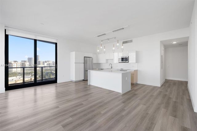 101 Diplomat Pkwy 1202, Hallandale Beach, FL 33009