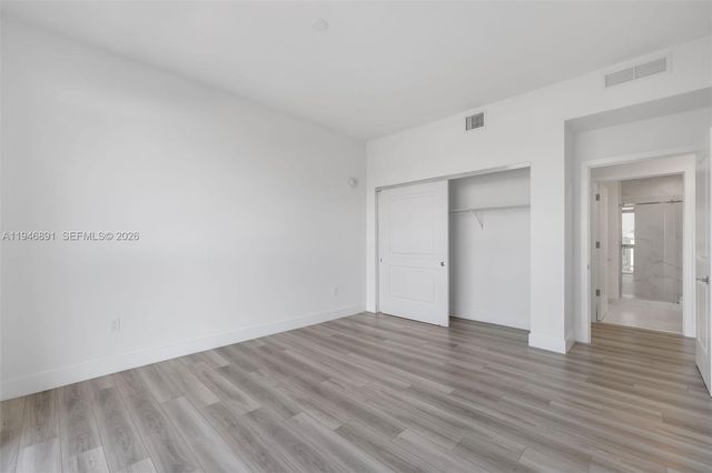 101 Diplomat Pkwy 1202, Hallandale Beach, FL 33009