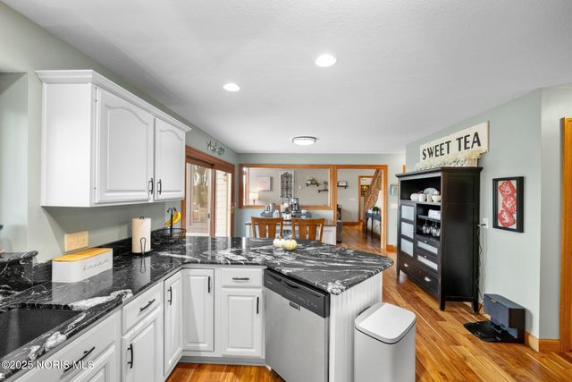 7560 Timbers Boulevard, Waterville, OH 43566