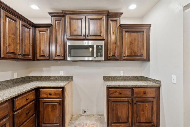 1409 W Montana Avenue, Chickasha, OK 73018