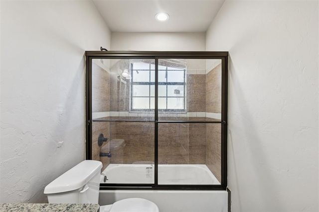 1409 W Montana Avenue, Chickasha, OK 73018