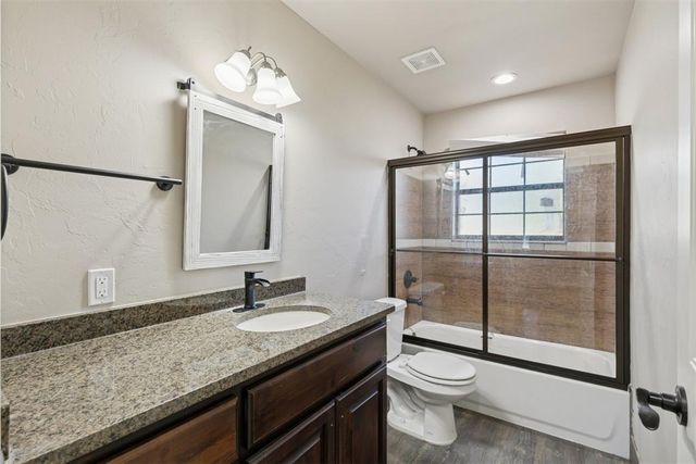 1409 W Montana Avenue, Chickasha, OK 73018