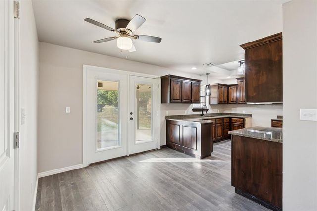 1409 W Montana Avenue, Chickasha, OK 73018