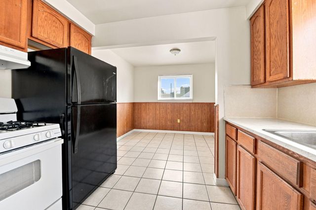 716 Mayflower Avenue, Lincoln Park City, MI 48146