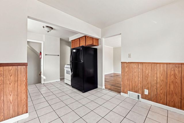 716 Mayflower Avenue, Lincoln Park City, MI 48146