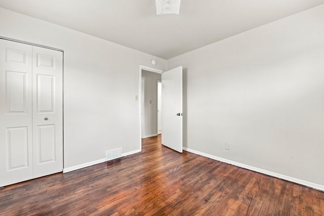 716 Mayflower Avenue, Lincoln Park City, MI 48146