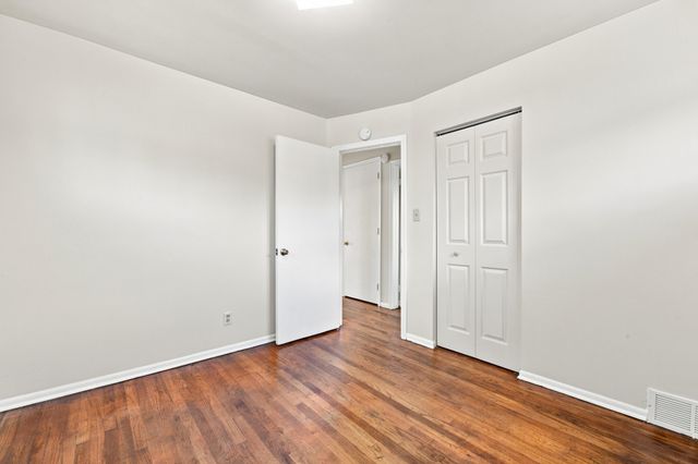 716 Mayflower Avenue, Lincoln Park City, MI 48146