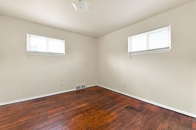 716 Mayflower Avenue, Lincoln Park City, MI 48146