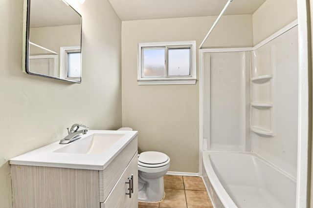 716 Mayflower Avenue, Lincoln Park City, MI 48146